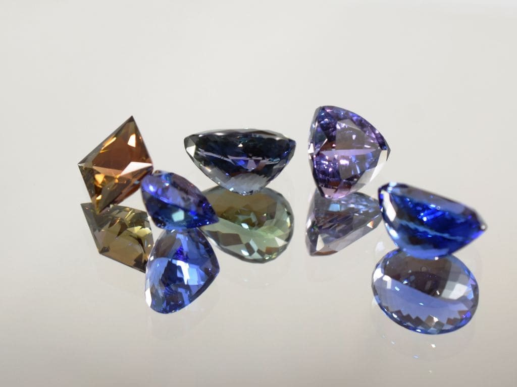 Different fancy tanzanite