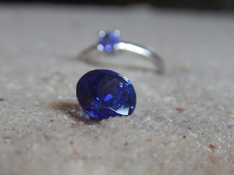 El precio de la tanzanita para el anillo ha cambiado con el tiempo