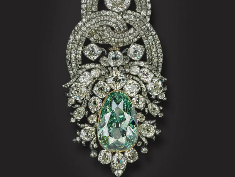 The best jewelry Dresden Green Necklace