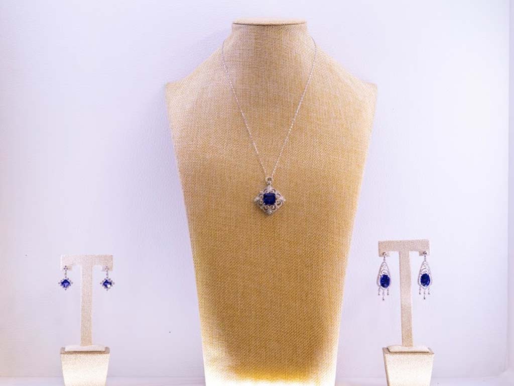  The Tanzanite jewelry has some Tanzanite properties which makes the Tanzanite gemstones for making tanzanite jewelry which has tanzanite benefits,